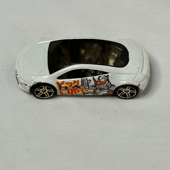 HOT WHEELS 1/64 White Diecast Mitsubishi Eclipse Concept Car China Gold Wheels - Picture 2 of 6
